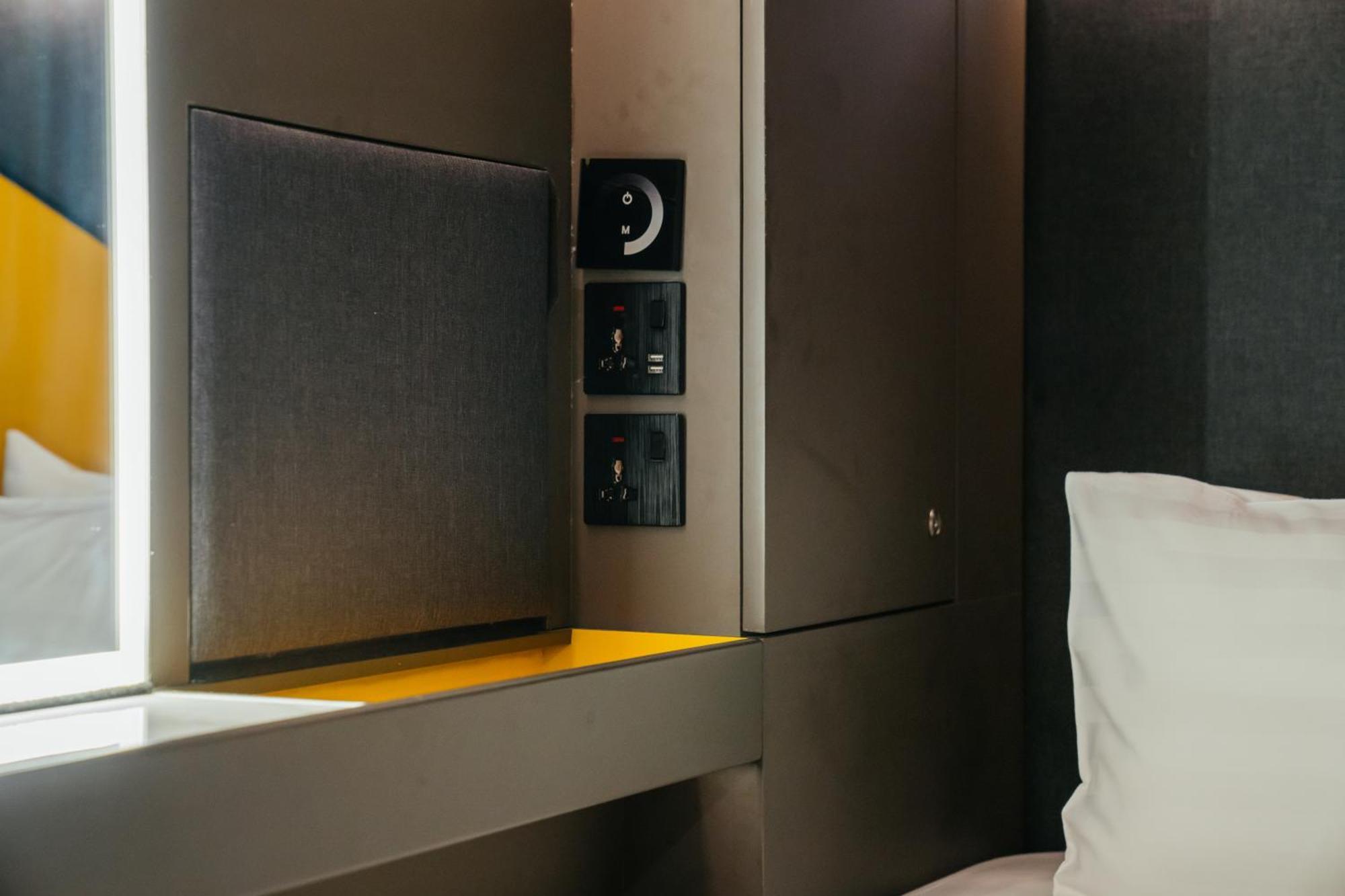 Capsuletransit Sleep Lounge Klia T1 Airport Hotel - Landside, Public Area At Lvl 5 雪邦 外观 照片